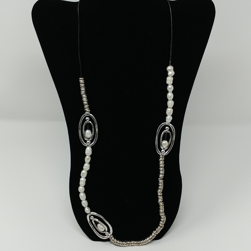 NWT Mixed Metal Faux Pearl Necklace